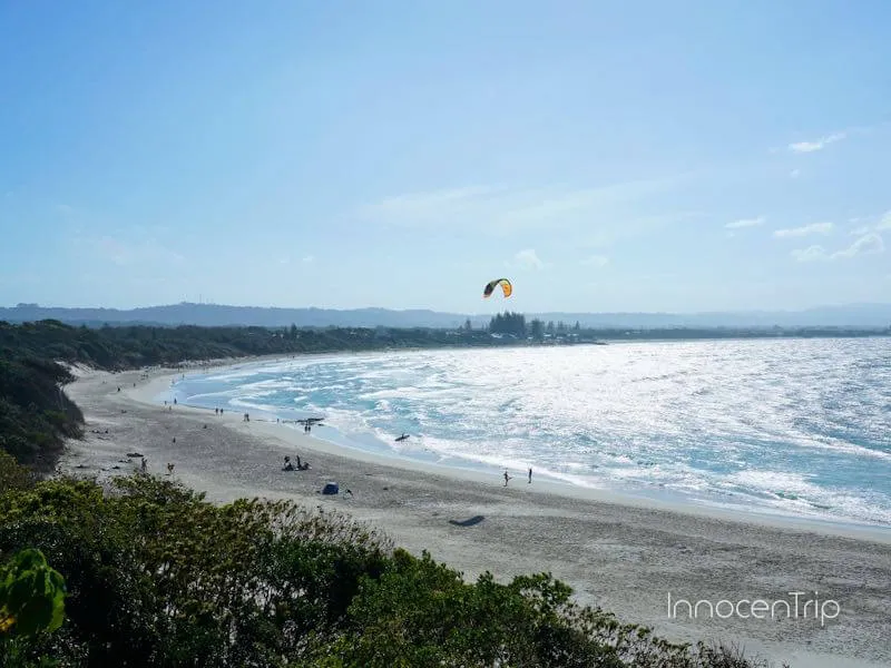 ゴールドコーストから足を延ばしたバイロンベイの海岸線