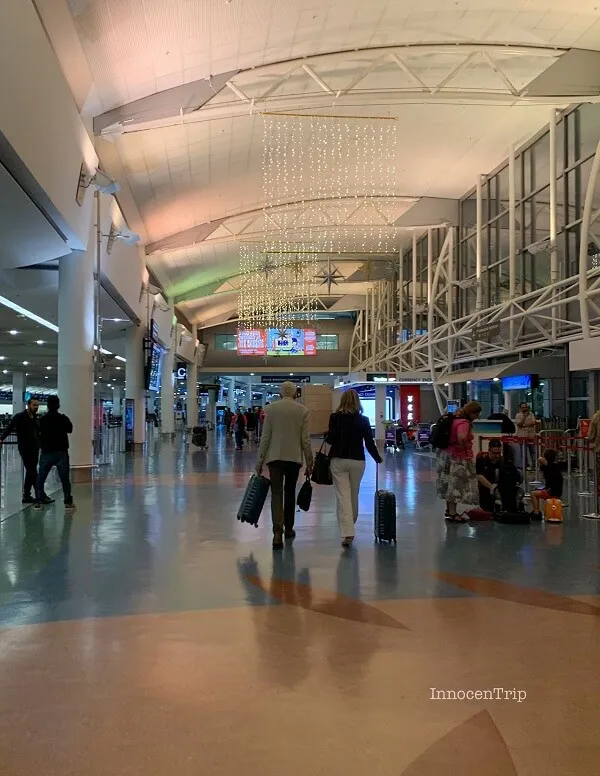 オークランド空港