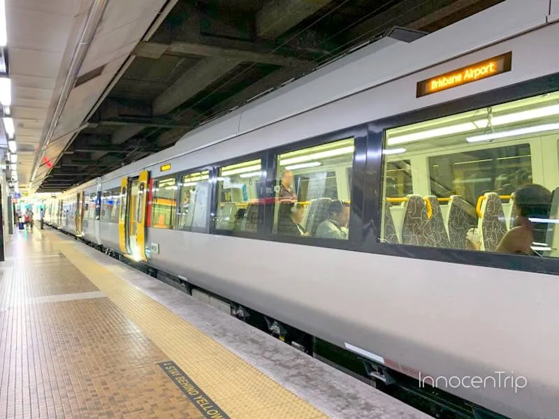 ブリスベン空港行き電車