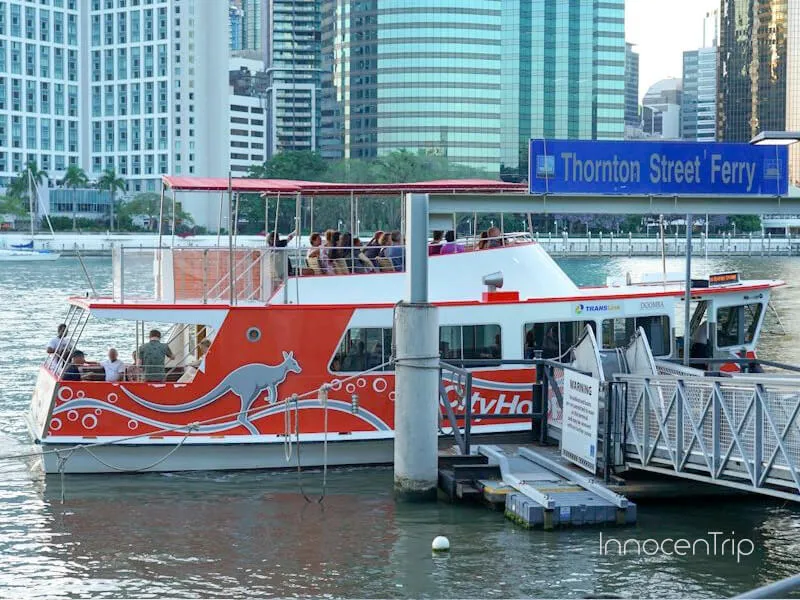 無料のフェリー