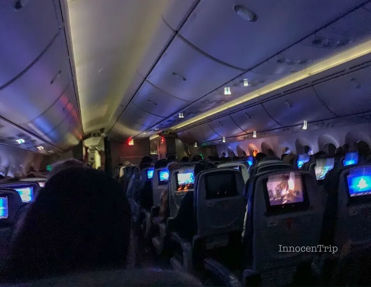 ボーイング787 ドリームライナー機内