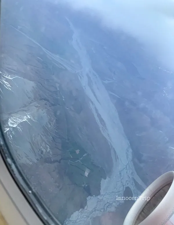 ニュージーランド上空の山