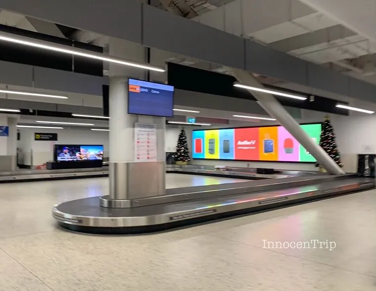 メルボルン空港ターミナル4の荷物受け取りベルト