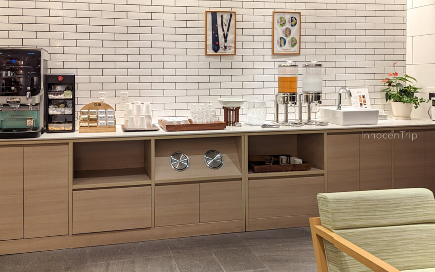 1Fロビーのドリンクコーナー