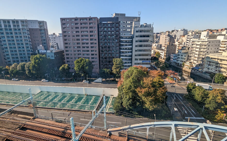 トレインビューの窓からの景色