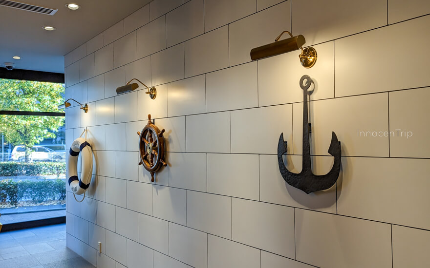 朝のロビー装飾オブジェ