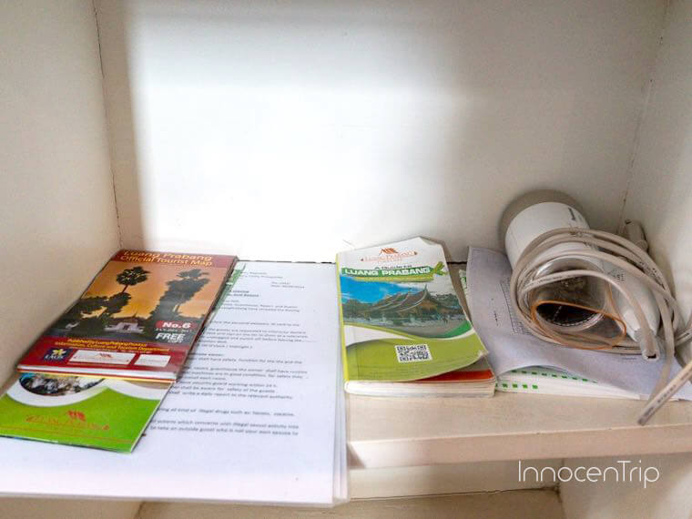 ドライヤーやパンフレット