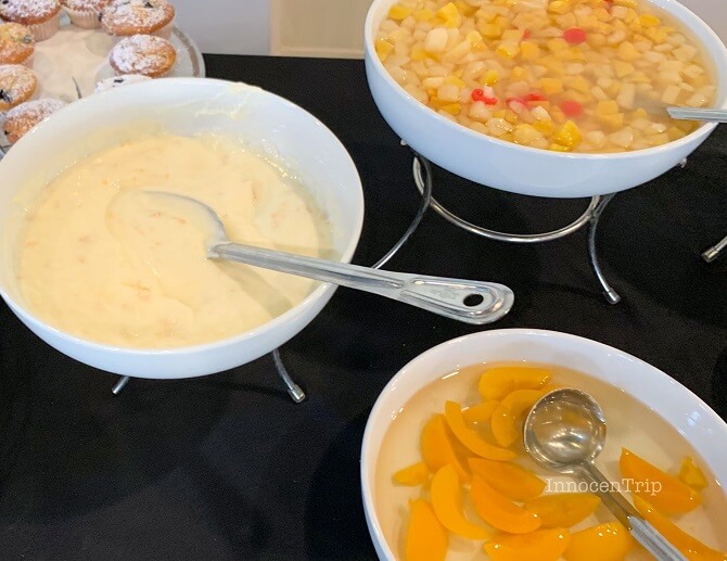 コンチネンタル フルーツとヨーグルト