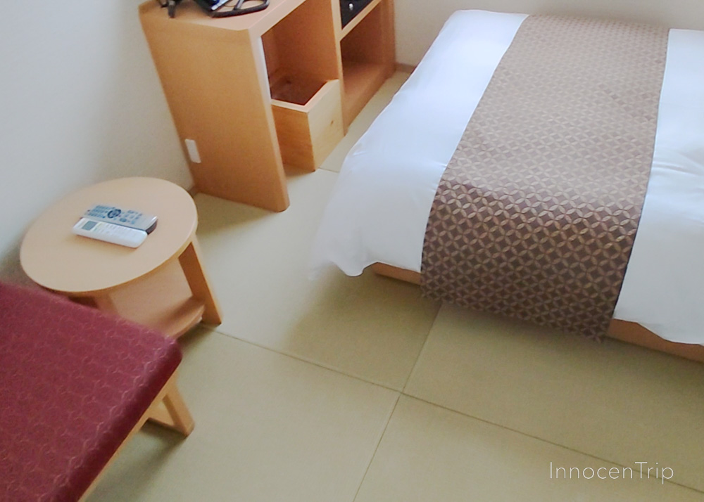 畳敷き和モダンな客室